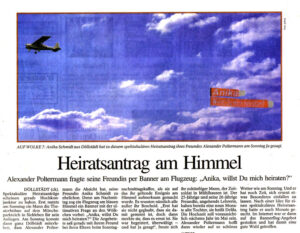 Zeitungsartikel Heiratsantrag am Himmel